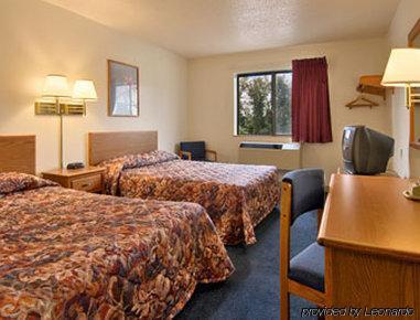 Super 8 By Wyndham Hampton Hotell Rum bild